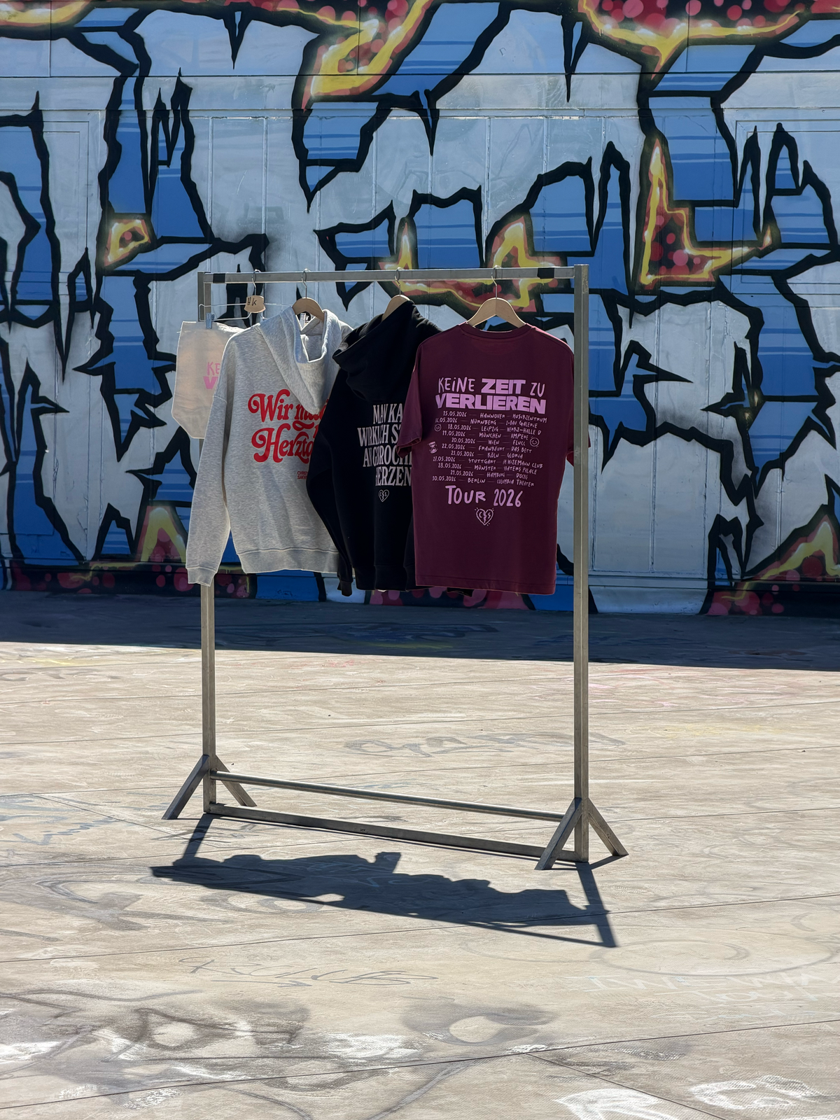 "Keine Zeit zu verlieren" T-Shirt Burgundy