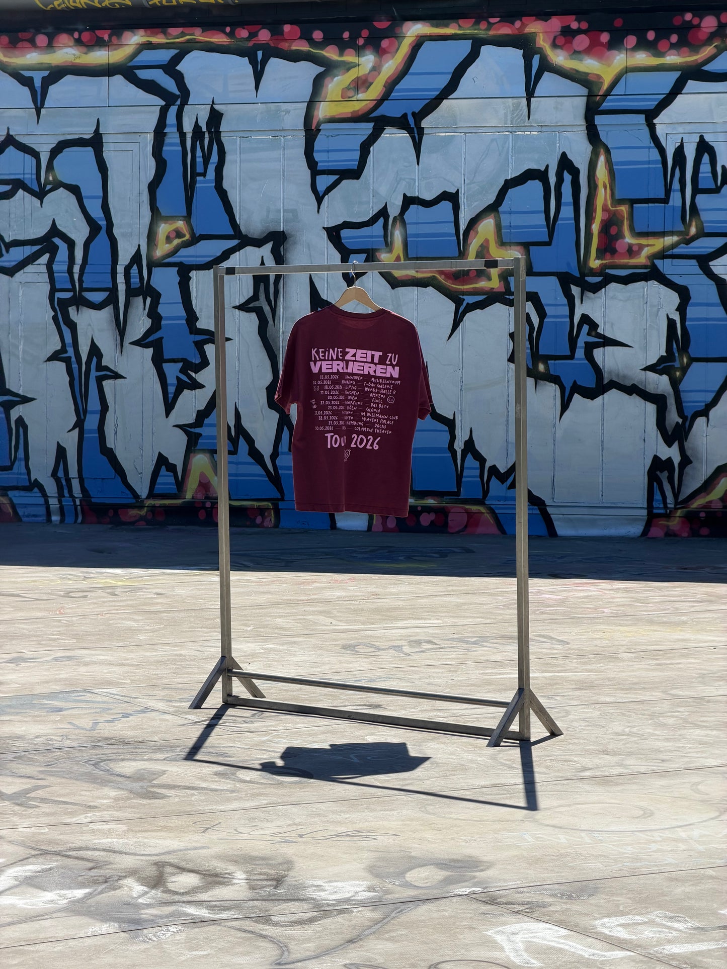 "Keine Zeit zu verlieren" T-Shirt Burgundy